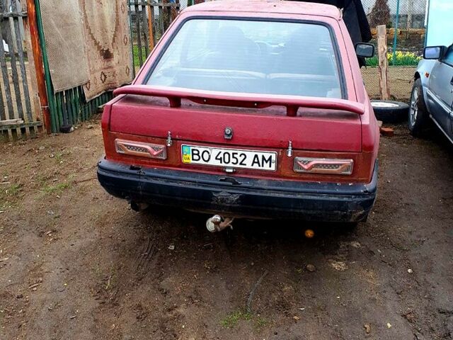 Червоний Форд Ескорт, об'ємом двигуна 1.6 л та пробігом 350 тис. км за 450 $, фото 1 на Automoto.ua