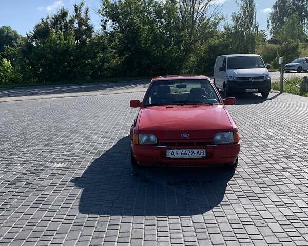 Червоний Форд Ескорт, об'ємом двигуна 1.4 л та пробігом 80 тис. км за 800 $, фото 1 на Automoto.ua