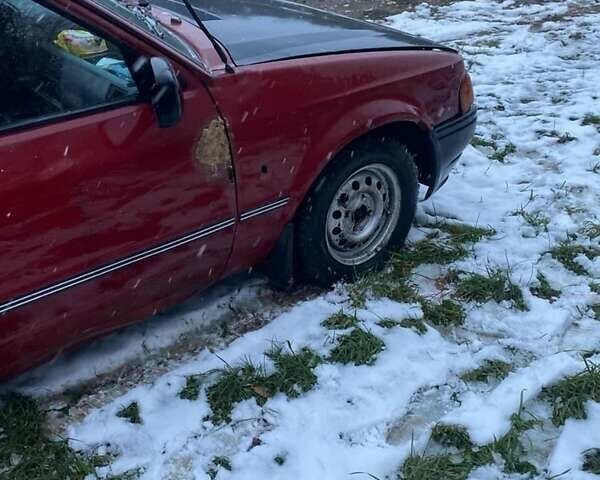 Красный Форд Эскорт, объемом двигателя 1.3 л и пробегом 200 тыс. км за 550 $, фото 1 на Automoto.ua