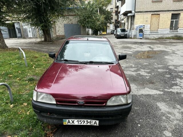 Червоний Форд Ескорт, об'ємом двигуна 10 л та пробігом 3 тис. км за 600 $, фото 1 на Automoto.ua