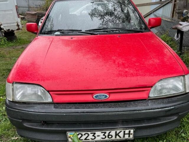 Красный Форд Эскорт, объемом двигателя 1.3 л и пробегом 2 тыс. км за 850 $, фото 1 на Automoto.ua