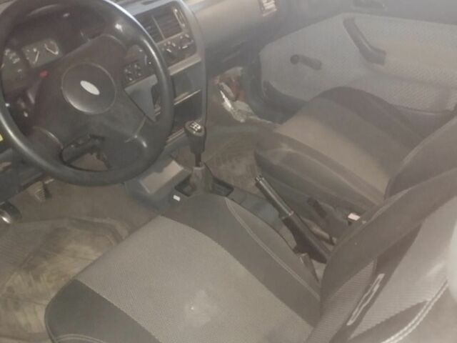 Красный Форд Эскорт, объемом двигателя 0 л и пробегом 120 тыс. км за 595 $, фото 1 на Automoto.ua