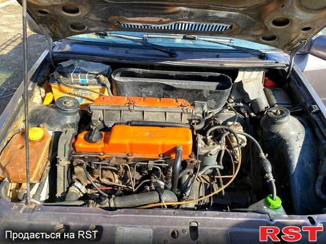 Форд Эскорт, объемом двигателя 16 л и пробегом 0 тыс. км за 1000 $, фото 1 на Automoto.ua