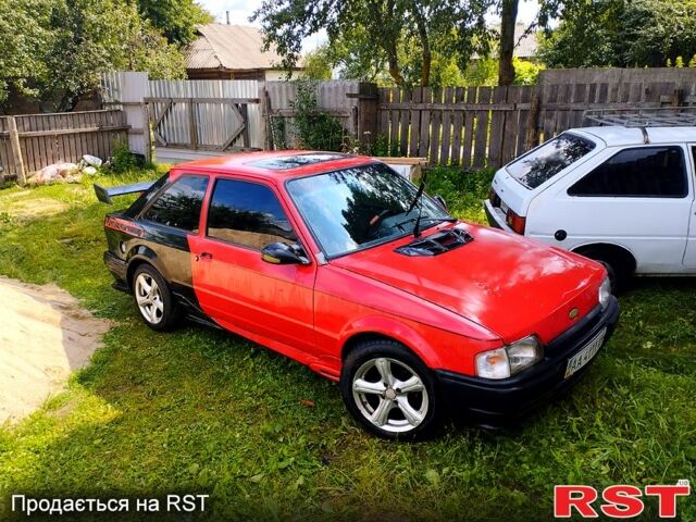 Форд Эскорт, объемом двигателя 1.4 л и пробегом 163 тыс. км за 700 $, фото 1 на Automoto.ua