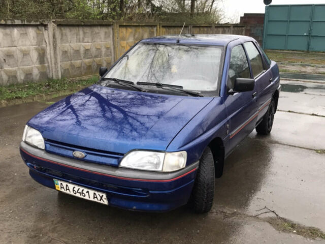 Форд Эскорт, объемом двигателя 1.3 л и пробегом 158 тыс. км за 1400 $, фото 1 на Automoto.ua