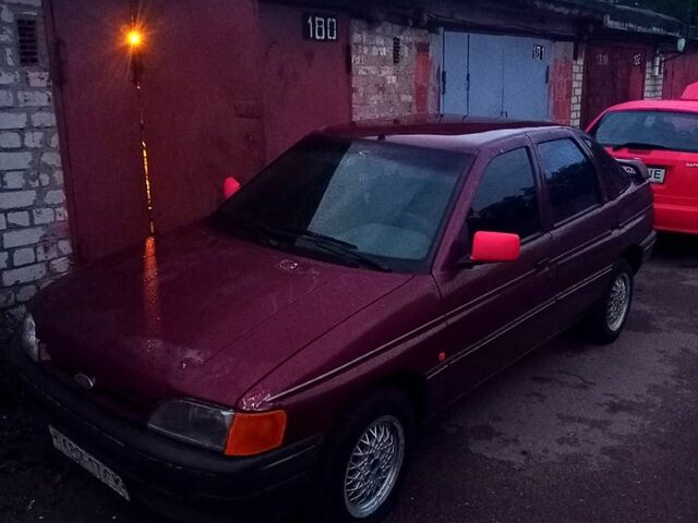 Форд Эскорт, объемом двигателя 1.6 л и пробегом 220 тыс. км за 750 $, фото 1 на Automoto.ua