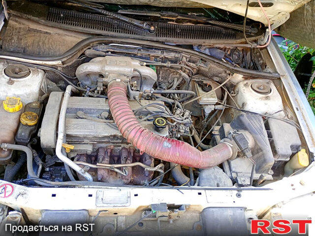 Форд Эскорт, объемом двигателя 1.6 л и пробегом 0 тыс. км за 700 $, фото 1 на Automoto.ua
