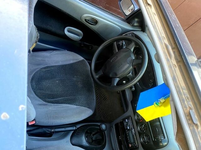 Форд Эскорт, объемом двигателя 1.6 л и пробегом 0 тыс. км за 350 $, фото 1 на Automoto.ua