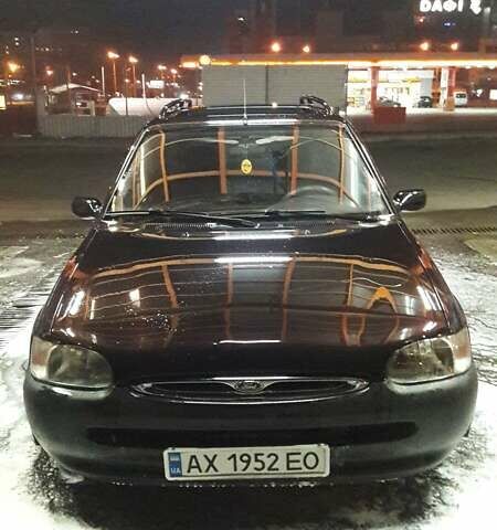 Форд Ескорт, об'ємом двигуна 1.59 л та пробігом 200 тис. км за 3200 $, фото 1 на Automoto.ua
