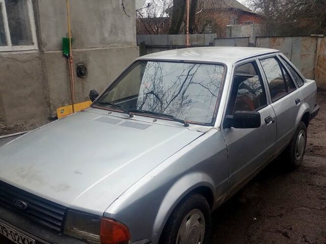 Сірий Форд Ескорт, об'ємом двигуна 1.3 л та пробігом 338 тис. км за 544 $, фото 1 на Automoto.ua