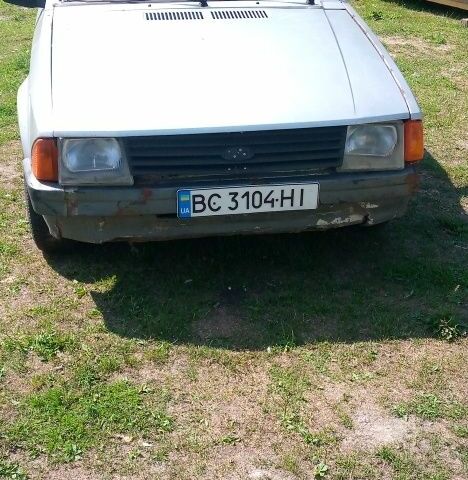 Сірий Форд Ескорт, об'ємом двигуна 1.3 л та пробігом 68 тис. км за 351 $, фото 1 на Automoto.ua