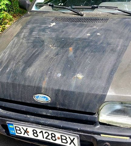 Сірий Форд Ескорт, об'ємом двигуна 1.4 л та пробігом 0 тис. км за 500 $, фото 1 на Automoto.ua