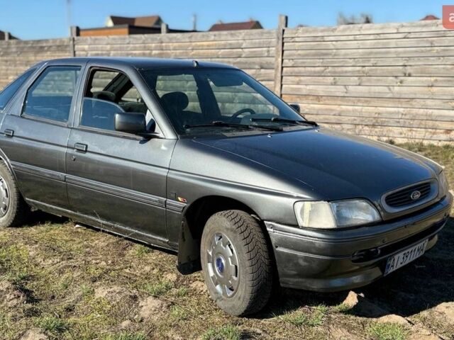 Сірий Форд Ескорт, об'ємом двигуна 1.39 л та пробігом 265 тис. км за 1200 $, фото 1 на Automoto.ua