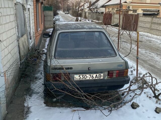 Серый Форд Эскорт, объемом двигателя 0 л и пробегом 200 тыс. км за 256 $, фото 1 на Automoto.ua