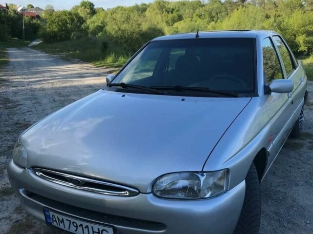 Сірий Форд Ескорт, об'ємом двигуна 1.4 л та пробігом 320 тис. км за 1450 $, фото 1 на Automoto.ua