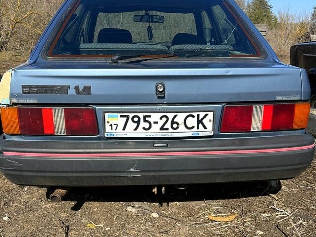 Сірий Форд Ескорт, об'ємом двигуна 1.4 л та пробігом 0 тис. км за 220 $, фото 1 на Automoto.ua