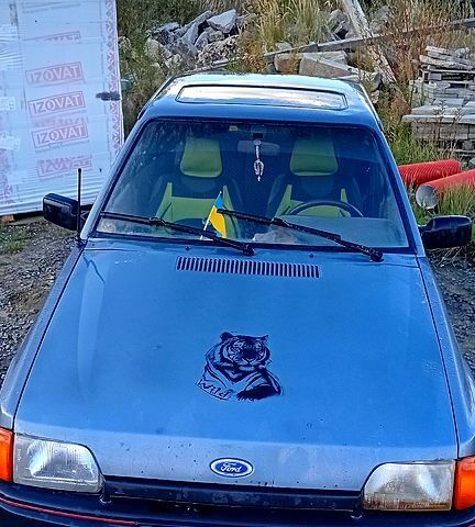 Сірий Форд Ескорт, об'ємом двигуна 1.6 л та пробігом 0 тис. км за 400 $, фото 1 на Automoto.ua