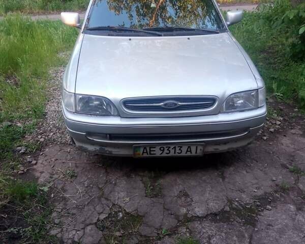 Серый Форд Эскорт, объемом двигателя 1.4 л и пробегом 600 тыс. км за 710 $, фото 1 на Automoto.ua