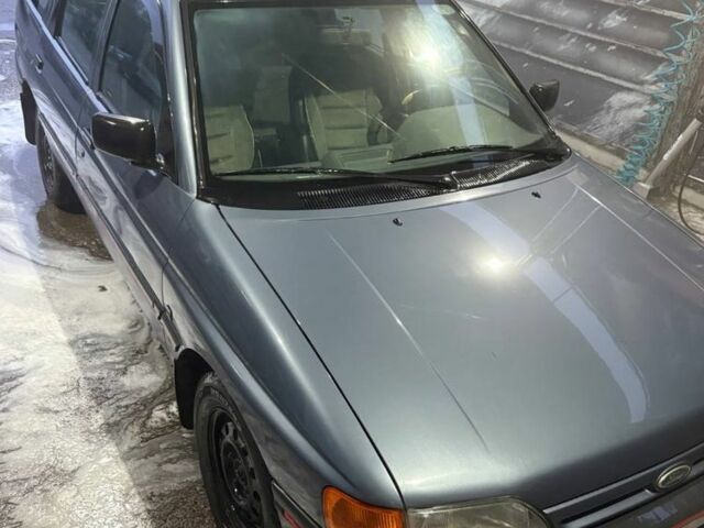 Сірий Форд Ескорт, об'ємом двигуна 1.6 л та пробігом 62 тис. км за 1500 $, фото 1 на Automoto.ua