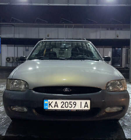 Серый Форд Эскорт, объемом двигателя 1.6 л и пробегом 602 тыс. км за 3000 $, фото 1 на Automoto.ua
