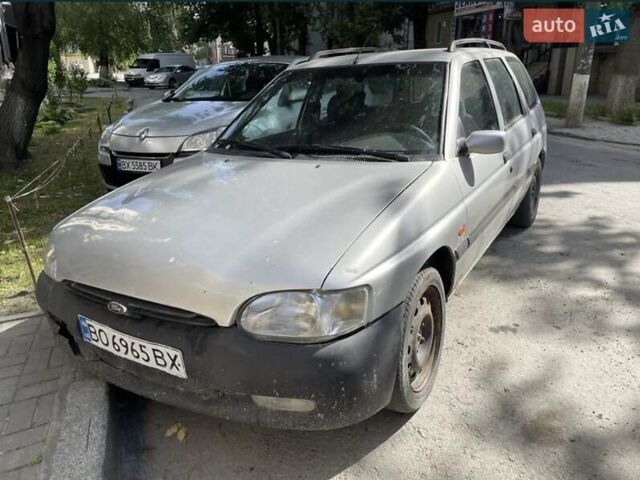 Серый Форд Эскорт, объемом двигателя 1.6 л и пробегом 200 тыс. км за 2100 $, фото 1 на Automoto.ua