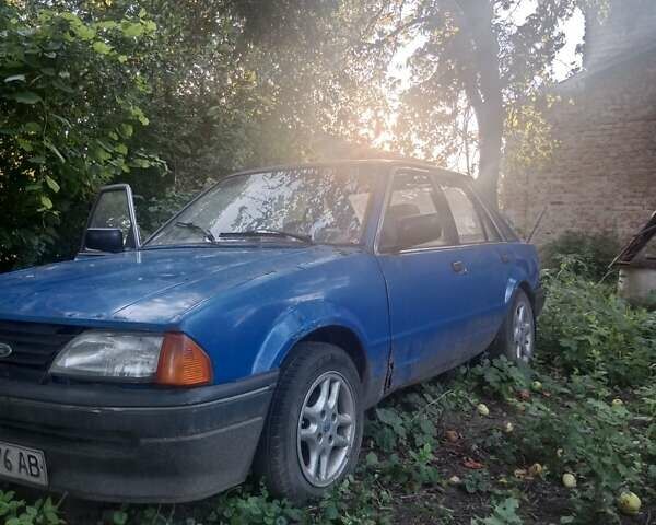 Синій Форд Ескорт, об'ємом двигуна 1.6 л та пробігом 200 тис. км за 400 $, фото 1 на Automoto.ua