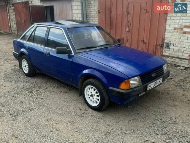 Синий Форд Эскорт, объемом двигателя 1.1 л и пробегом 70 тыс. км за 980 $, фото 1 на Automoto.ua