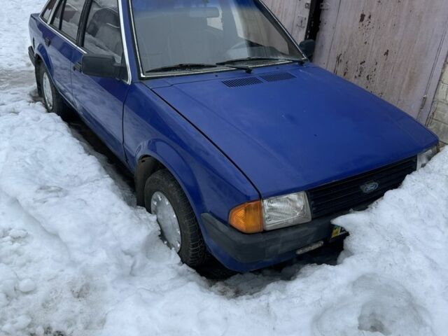 Синій Форд Ескорт, об'ємом двигуна 0 л та пробігом 69 тис. км за 880 $, фото 1 на Automoto.ua