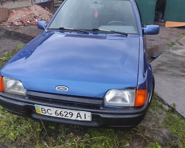 Синий Форд Эскорт, объемом двигателя 1.4 л и пробегом 100 тыс. км за 700 $, фото 1 на Automoto.ua