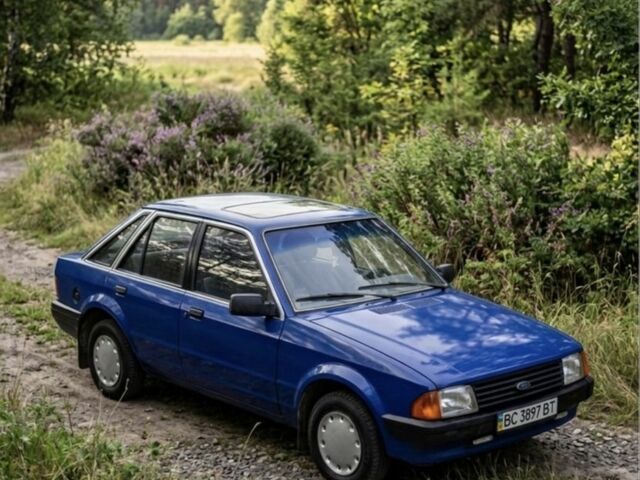 Синий Форд Эскорт, объемом двигателя 0 л и пробегом 69 тыс. км за 900 $, фото 1 на Automoto.ua