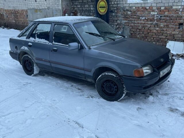 Синий Форд Эскорт, объемом двигателя 1.3 л и пробегом 666 тыс. км за 279 $, фото 1 на Automoto.ua
