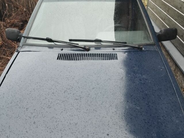 Синий Форд Эскорт, объемом двигателя 0 л и пробегом 90 тыс. км за 700 $, фото 1 на Automoto.ua