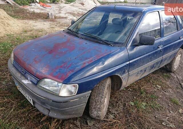 Синий Форд Эскорт, объемом двигателя 1.4 л и пробегом 500 тыс. км за 600 $, фото 1 на Automoto.ua