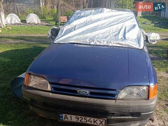 Синий Форд Эскорт, объемом двигателя 1.6 л и пробегом 69 тыс. км за 1200 $, фото 1 на Automoto.ua