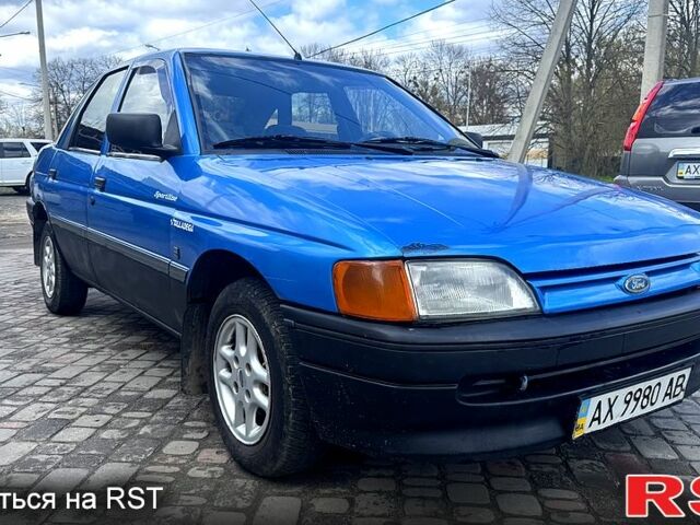 Синій Форд Ескорт, об'ємом двигуна 1.4 л та пробігом 200 тис. км за 850 $, фото 1 на Automoto.ua