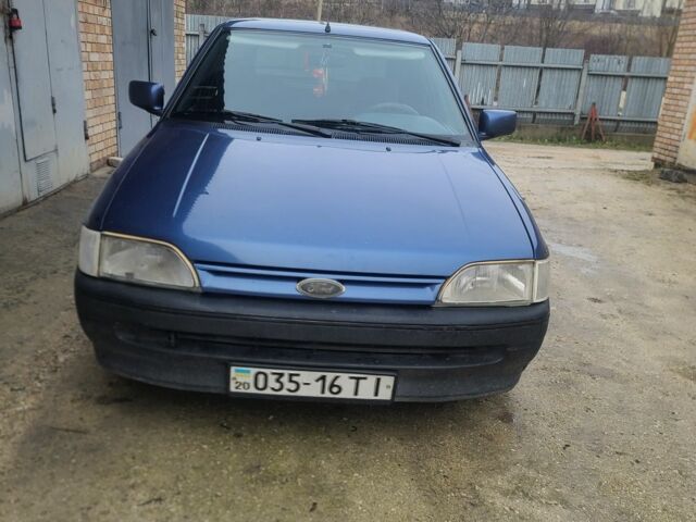 Синій Форд Ескорт, об'ємом двигуна 1.4 л та пробігом 220 тис. км за 999 $, фото 1 на Automoto.ua