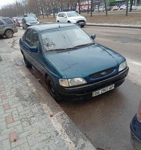 Синій Форд Ескорт, об'ємом двигуна 1.6 л та пробігом 500 тис. км за 1300 $, фото 1 на Automoto.ua
