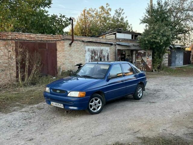 Синий Форд Эскорт, объемом двигателя 0 л и пробегом 300 тыс. км за 852 $, фото 1 на Automoto.ua