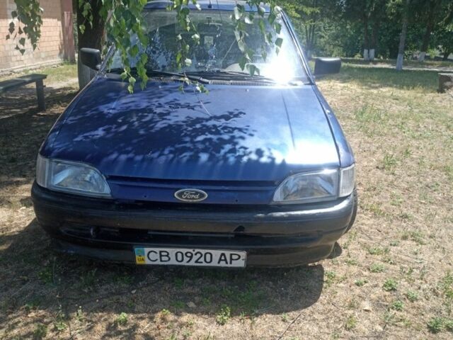 Синий Форд Эскорт, объемом двигателя 1 л и пробегом 200 тыс. км за 700 $, фото 1 на Automoto.ua
