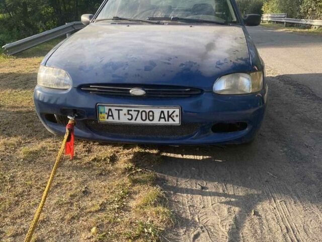 Синий Форд Эскорт, объемом двигателя 0 л и пробегом 144 тыс. км за 340 $, фото 1 на Automoto.ua