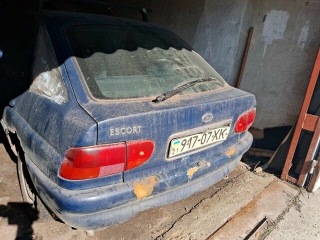 Синий Форд Эскорт, объемом двигателя 0 л и пробегом 3 тыс. км за 736 $, фото 1 на Automoto.ua