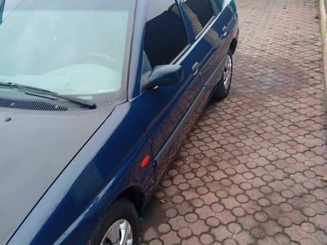 Синий Форд Эскорт, объемом двигателя 1.6 л и пробегом 450 тыс. км за 1150 $, фото 1 на Automoto.ua