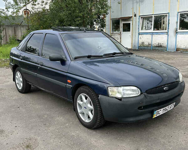 Синій Форд Ескорт, об'ємом двигуна 1.6 л та пробігом 80 тис. км за 999 $, фото 1 на Automoto.ua