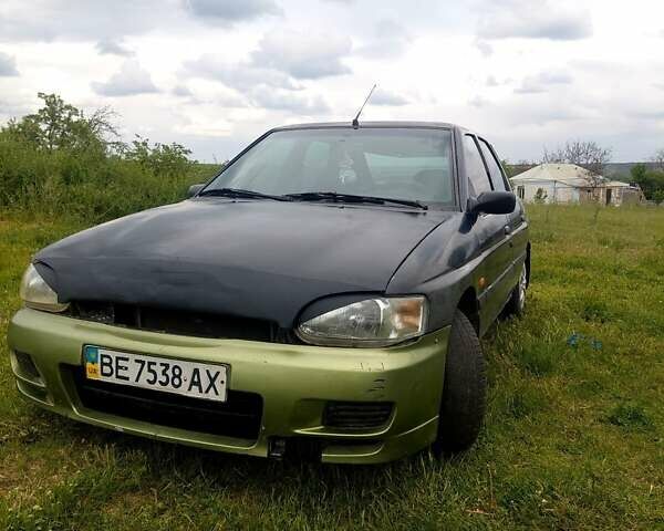 Синий Форд Эскорт, объемом двигателя 1.3 л и пробегом 45 тыс. км за 1100 $, фото 1 на Automoto.ua