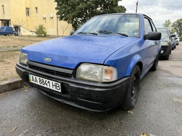 Синій Форд Ескорт, об'ємом двигуна 1.3 л та пробігом 270 тис. км за 561 $, фото 1 на Automoto.ua