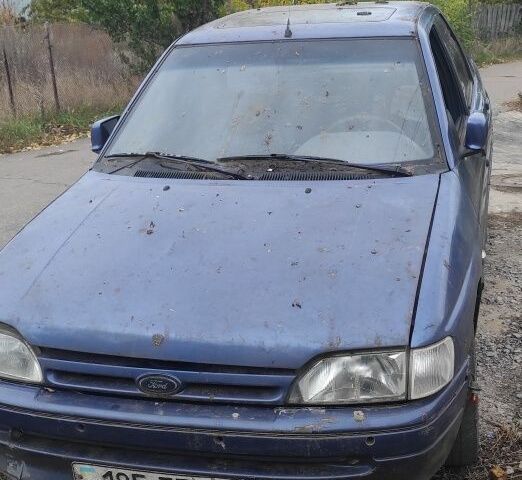 Синій Форд Ескорт, об'ємом двигуна 1.8 л та пробігом 333 тис. км за 408 $, фото 1 на Automoto.ua