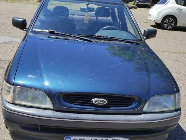 Синій Форд Ескорт, об'ємом двигуна 1.4 л та пробігом 250 тис. км за 1900 $, фото 1 на Automoto.ua