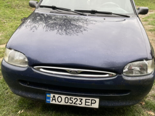 Синій Форд Ескорт, об'ємом двигуна 1.4 л та пробігом 213 тис. км за 1900 $, фото 1 на Automoto.ua