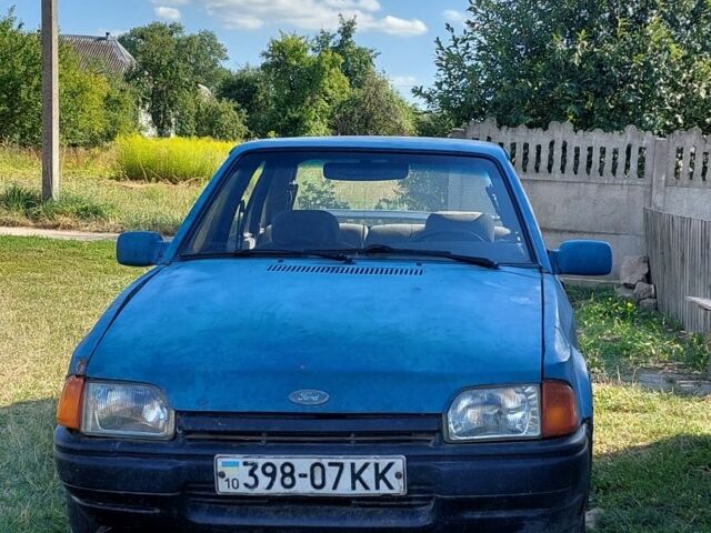 Синій Форд Ескорт, об'ємом двигуна 0 л та пробігом 1000 тис. км за 224 $, фото 1 на Automoto.ua