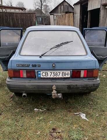 Синій Форд Ескорт, об'ємом двигуна 1.6 л та пробігом 100 тис. км за 1100 $, фото 1 на Automoto.ua